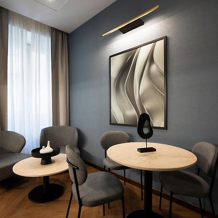 Boutique Hotel Piedra Rome City Centre ภายนอก รูปภาพ