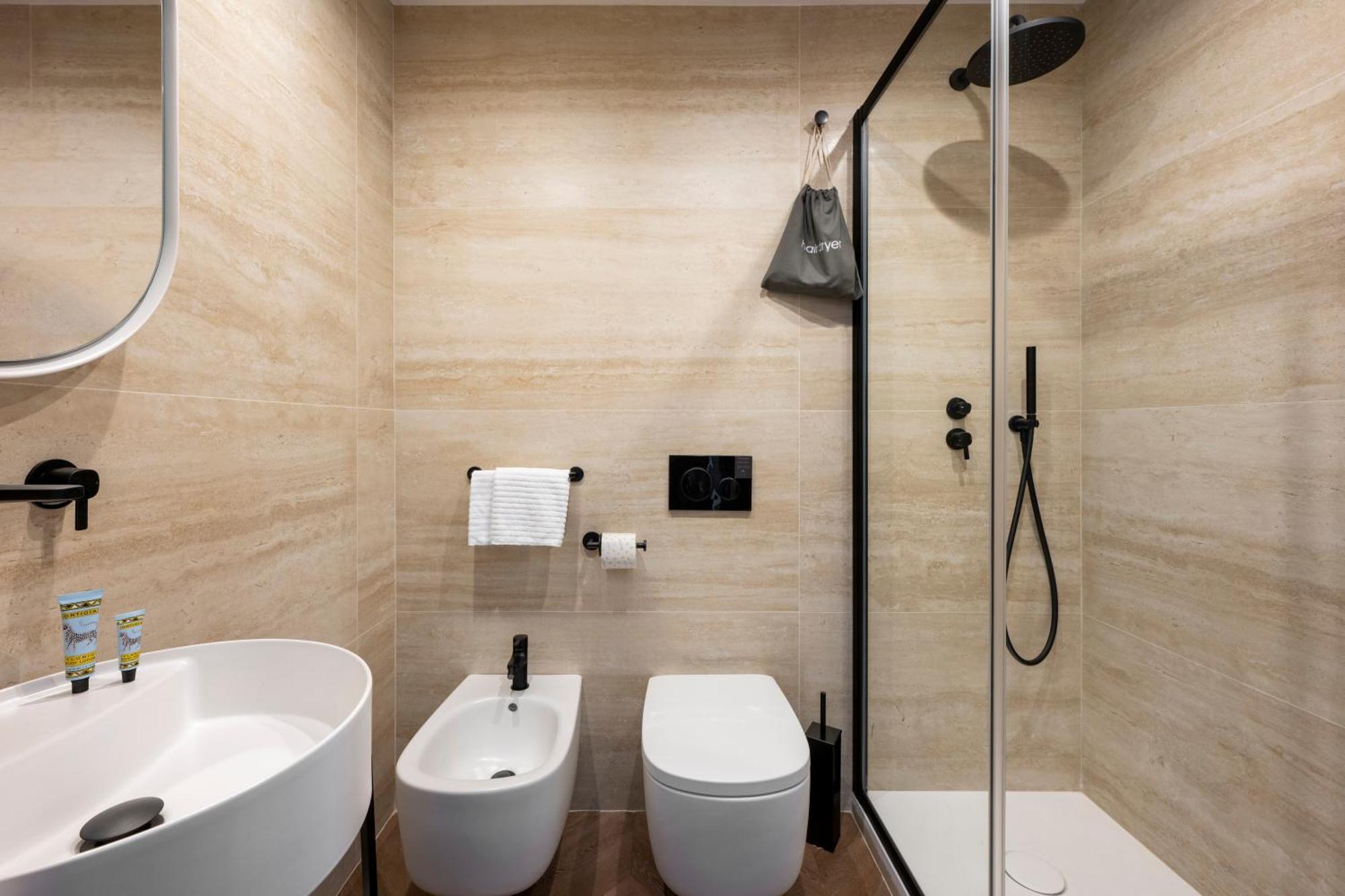 Boutique Hotel Piedra Rome City Centre ภายนอก รูปภาพ