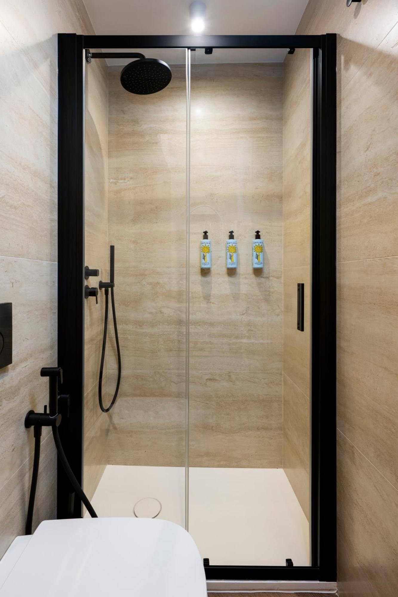 Boutique Hotel Piedra Rome City Centre ภายนอก รูปภาพ
